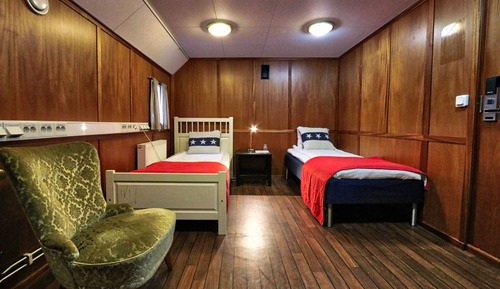 Habitación económica con 2 camas individuales, baño compartido
