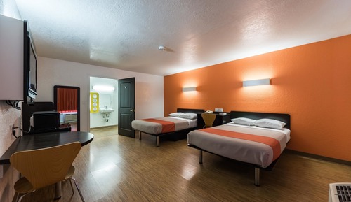 Habitación estándar, 2 camas dobles, accesible para personas con discapacidad, no fumadores