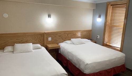 Habitación estándar con 1 cama doble o 2 individuales, 2 camas individuales