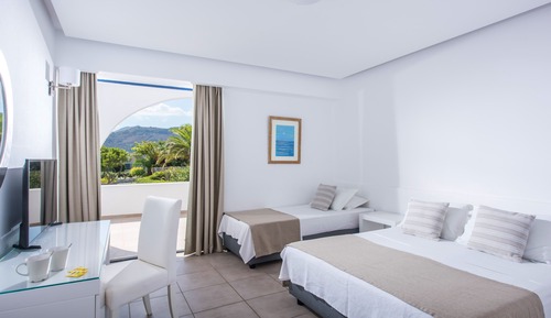 Habitación doble, vistas a la montaña