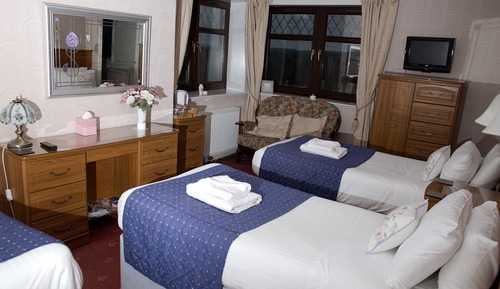 Suite, baño privado ( 2 ad & 2 ch (under 14))