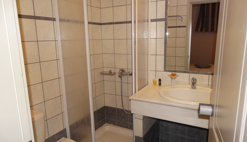 Habitación estándar doble, balcón (Twin Bed)