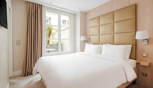 Suite, 1 cama de matrimonio con sofá cama, terraza