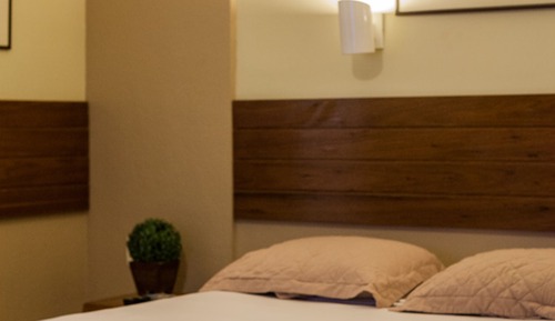 Habitación estándar con 1 cama doble o 2 individuales