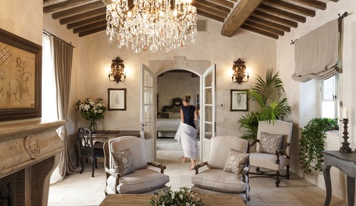 Suite, junto a la piscina (La Casa dei Fiori Bianchi destra)