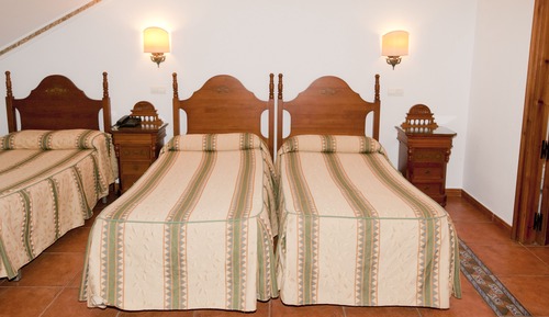 Habitación triple, bañera de hidromasaje