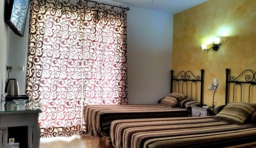 Habitación Confort doble, 2 camas individuales, vistas a la ciudad