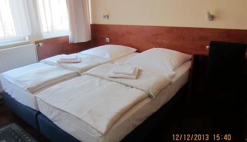 Habitación estándar con 1 cama doble o 2 individuales