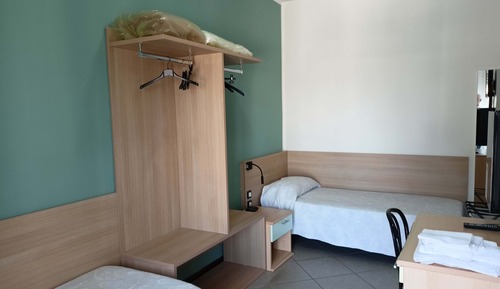 Habitación con 2 camas individuales (con balconino)