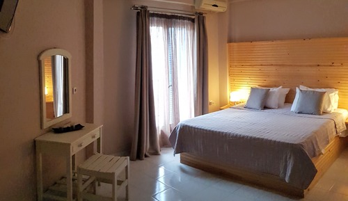Estudio estándar, vistas al jardín