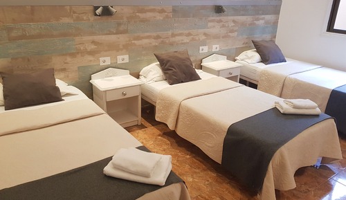 Habitación cuádruple básica