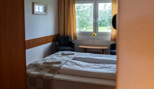 Habitación estándar con 1 cama doble o 2 individuales, baño privado