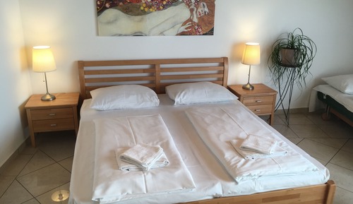Estudio, balcón (50€ cleaning fee on top of the rate)