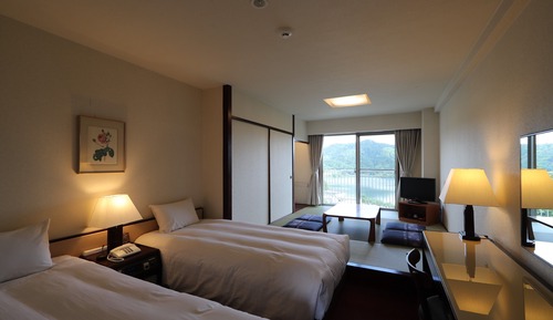 Habitación de estilo japonés y occidental 