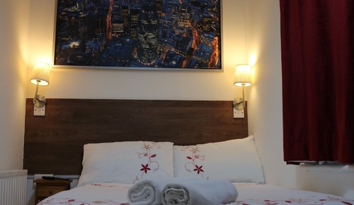 Habitación doble, baño privado