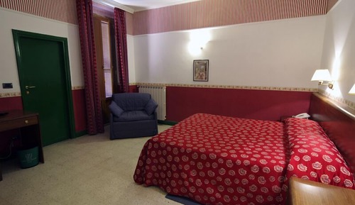 Habitación con 1 cama doble o 2 individuales