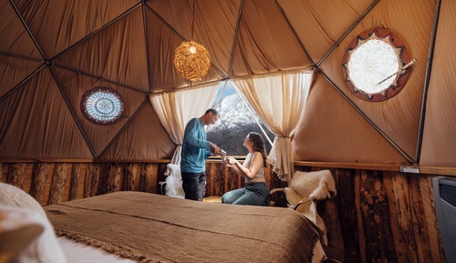 Habitación superior con 1 cama doble o 2 individuales (Dome)