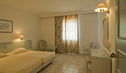 Habitación económica con 1 cama doble o 2 individuales