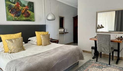 Habitación básica doble, 1 cama de matrimonio grande