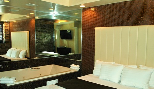 Habitación Deluxe, 1 cama de matrimonio grande, bañera de hidromasaje