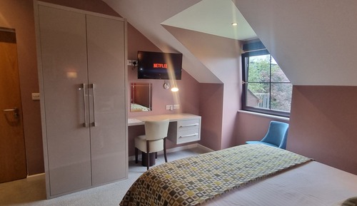 Habitación superior, vistas al jardín