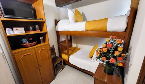 Habitación triple básica, 1 habitación, baño privado