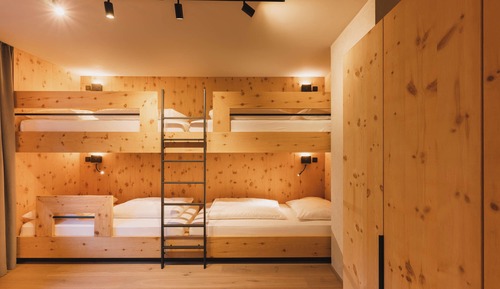Habitación familiar, 2 habitaciones, balcón (Zirben)