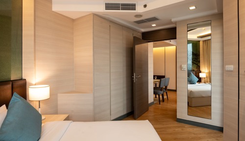 Sky Bay Suite