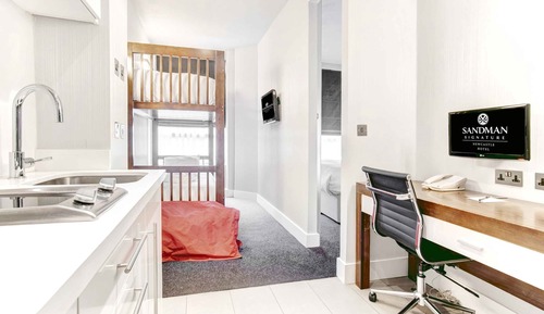 Family Suite, 1 King Bed, Bunk Beds, Kitchenette
