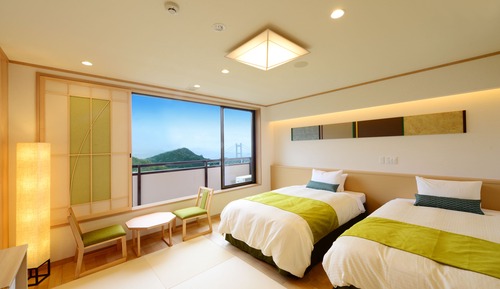 Habitación triple Confort, no fumadores, vistas al mar (Dinner Buffet, for 3 people)