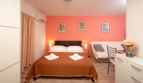 Habitación triple (Zoran)