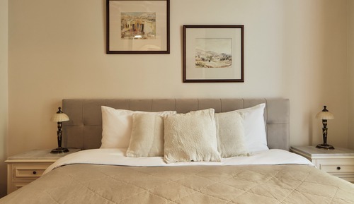 Family Suite (Cozy Alley Building)