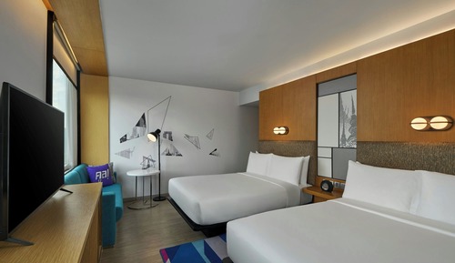 Breezy, Habitación, 2 camas de matrimonio, no fumadores, vistas a la ciudad