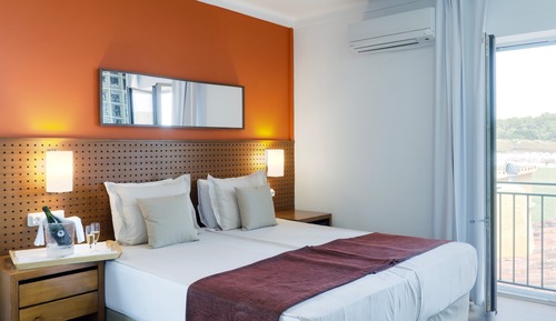 Habitación doble (with extra bed)