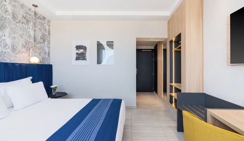 Superior Room, Twin Beds, Sea Side View