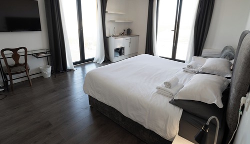 Habitación, vistas al canal (Super King/Deluxe Twin Room)