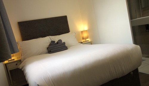 Habitación doble, baño privado