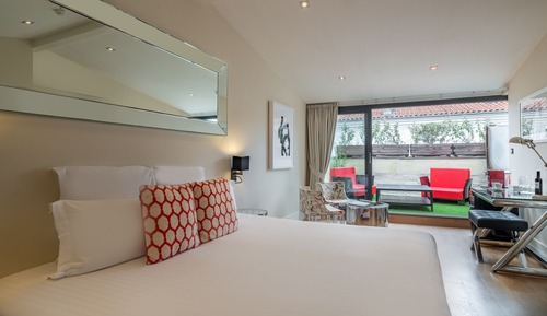 Suite, 1 cama de matrimonio grande, bañera de hidromasaje