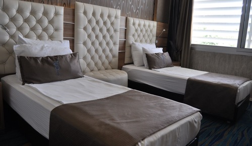Habitación estándar con 1 cama doble o 2 individuales