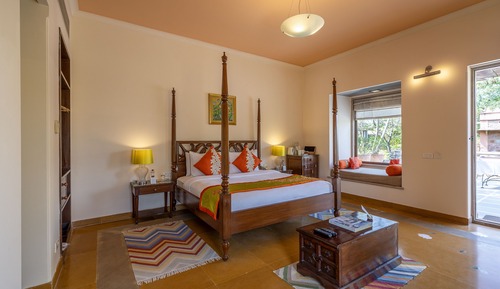 Habitación, patio, vistas al jardín