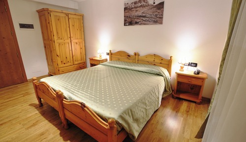Habitación estándar con 1 cama doble o 2 individuales