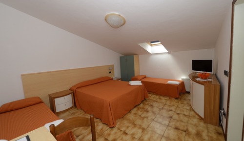 Habitación cuádruple (Mansarda)