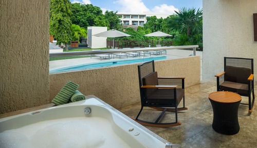 Family Concierge Suite SwimUp