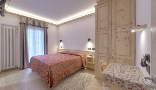 Habitación Confort doble, balcón