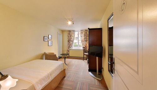 Habitación individual, baño privado
