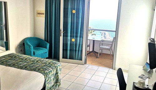 Classic Double Room with Small Balcony, Sea View  2 Adults