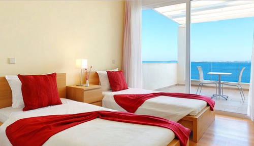 Villa de lujo, piscina privada, vistas al mar (Rossa)