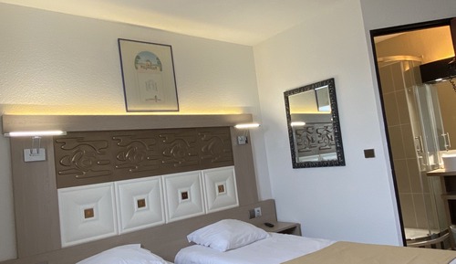 Habitación con 2 camas individuales