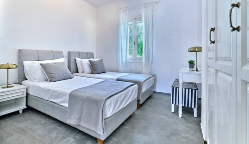 Grand Family Estate Villa