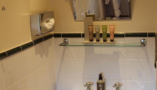 Suite estándar, baño privado (Wander's Suite Room 4 )